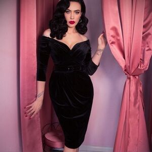 Vixen by Micheline Pitt Black Velvet Starlet Dress - Size XS